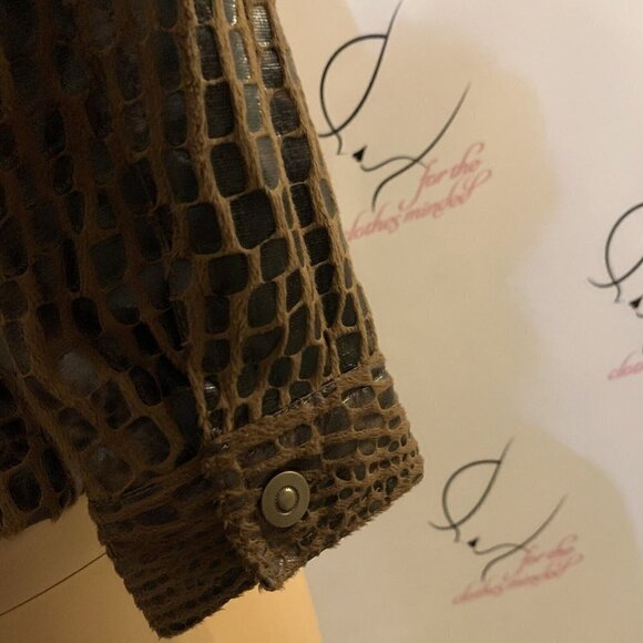 Ruby Rd. Sz 8P. Reptile Embossed Button Cuff Jacket. Zip UP. Pockets. B68. - Picture 5 of 5